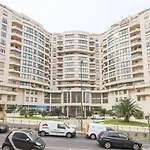 Portucale ! Modern With Garage ליסבון