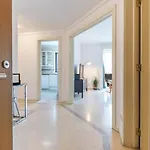 Portucale ! Modern With Garage ליסבון