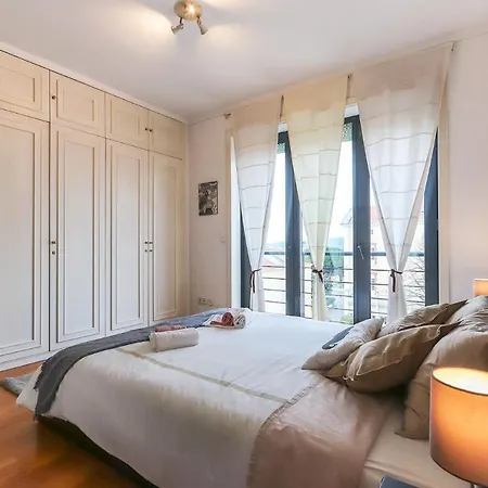 Portucale ! Modern With Garage Lisbon