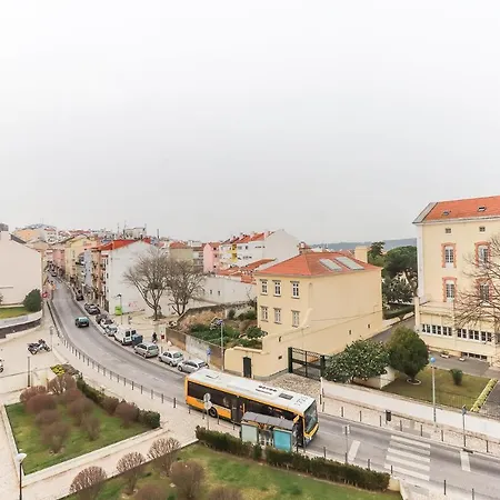 Portucale ! Modern With Garage Lisbon